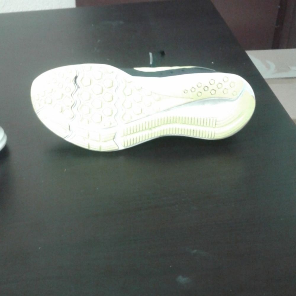 Nike girls sneakers